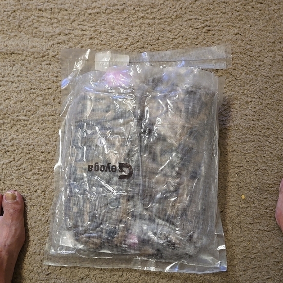 NIB Camouflage gloves and Face Mask (Open Bag verify gloves/mask) - Picture 2 of 2